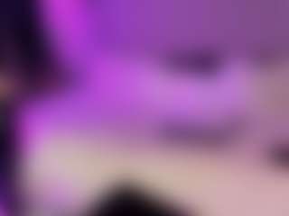 Live cam show with Alice-Christina - African on Camsoda | colombia