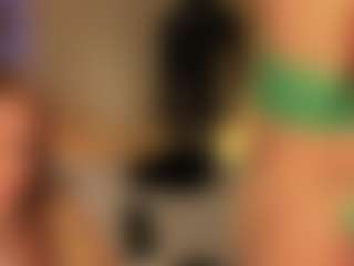 Alice-Christina's Live Sex Cam Show