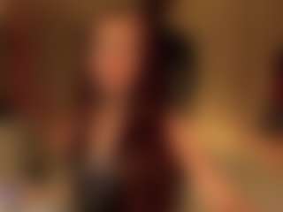 Live cam show with Alice-Christina - Portuguese on StripNow