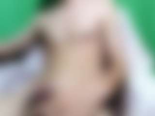 Live cam show with LovelyOwner - Lean on Camsoda