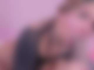 tatii-moon's Live Sex Cam Show