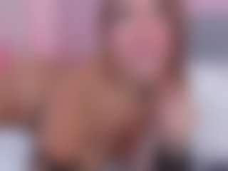 tatii-moon's Live Sex Cam Show