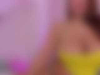 tatii-moon's Live Sex Cam Show