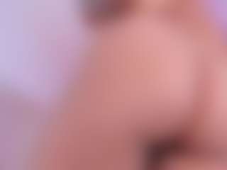tatii-moon's Live Sex Cam Show