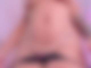 tatii-moon's Live Sex Cam Show