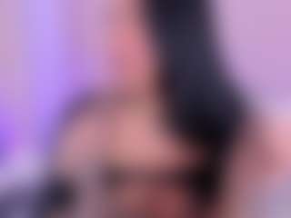 tatii-moon's Live Sex Cam Show