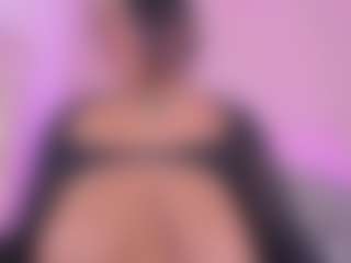 Live cam show with tatii-moon - Ass Bouncing on chickslive.net