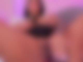 tatii-moon's Live Sex Cam Show