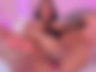 tatii-moon's Live Sex Cam Show