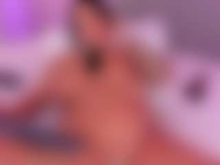 tatii-moon's Live Sex Cam Show