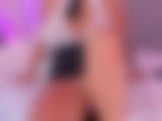 tatii-moon's Live Sex Cam Show
