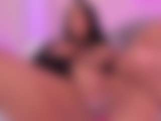 tatii-moon's Live Sex Cam Show