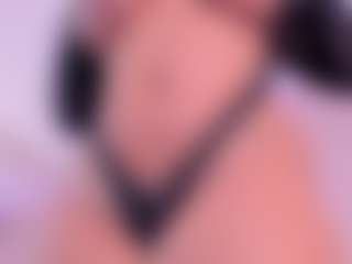 tatii-moon's Live Sex Cam Show