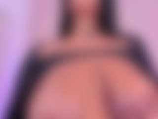 tatii-moon's Live Sex Cam Show
