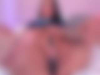 tatii-moon's Live Sex Cam Show
