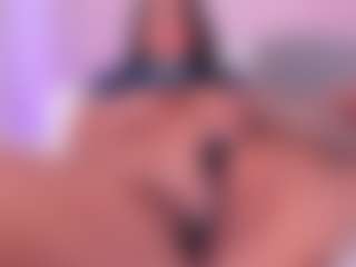 tatii-moon's Live Sex Cam Show