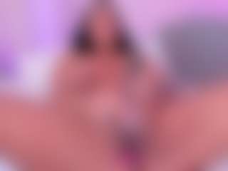 tatii-moon's Live Sex Cam Show