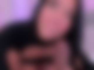 tatii-moon's Live Sex Cam Show