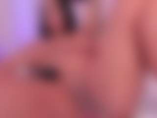 tatii-moon's Live Sex Cam Show