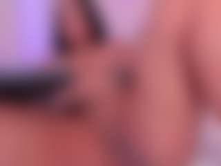 tatii-moon's Live Sex Cam Show