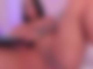 tatii-moon's Live Sex Cam Show