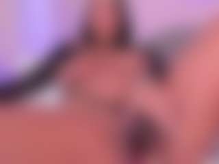 tatii-moon's Live Sex Cam Show