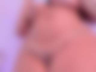 tatii-moon's Live Sex Cam Show