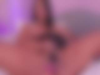tatii-moon's Live Sex Cam Show