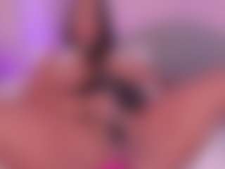 tatii-moon's Live Sex Cam Show
