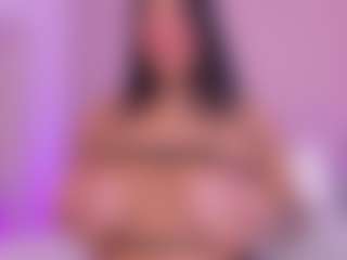 tatii-moon's Live Sex Cam Show