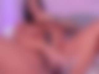 tatii-moon's Live Sex Cam Show