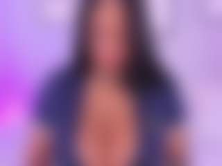tatii-moon's Live Sex Cam Show