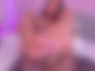 tatii-moon's Live Sex Cam Show