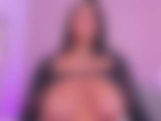 Live cam show with tatii-moon - BBW Amateur on Camming Site