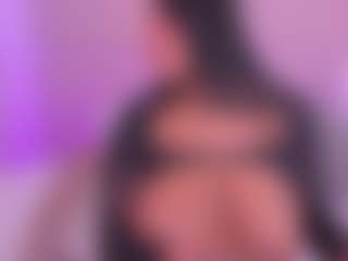 tatii-moon's Live Sex Cam Show