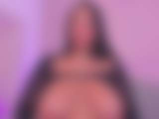 tatii-moon's Live Sex Cam Show