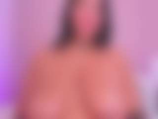 tatii-moon's Live Sex Cam Show