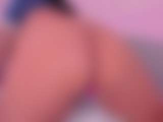 tatii-moon's Live Sex Cam Show