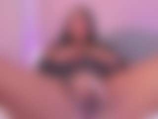 tatii-moon's Live Sex Cam Show