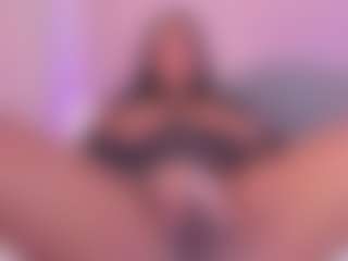 tatii-moon's Live Sex Cam Show
