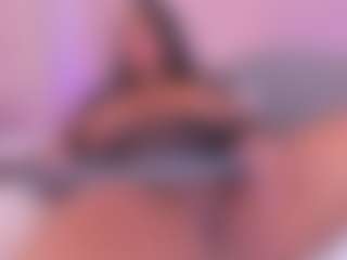 tatii-moon's Live Sex Cam Show