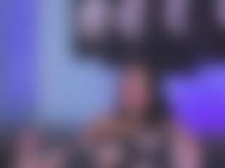 tatii-moon's Live Sex Cam Show