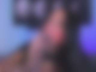 tatii-moon's Live Sex Cam Show