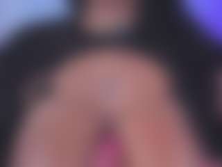 tatii-moon's Live Sex Cam Show