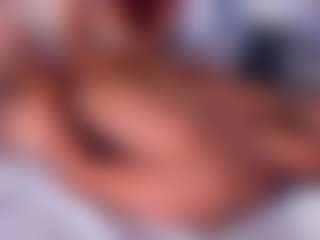 Show de cam en vivo con Burning-temptationfx - Average en Camsoda