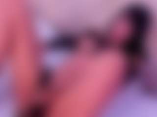 Live cam show with Dolly-Mae - Petite Teen (18+) on TastyBlacksLive
