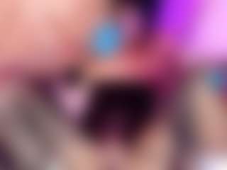 Dolly-Mae's Live Sex Cam Show