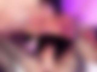 Dolly-Mae's Live Sex Cam Show