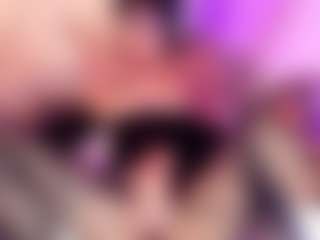 Dolly-Mae's Live Sex Cam Show