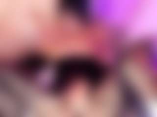 Dolly-Mae's Live Sex Cam Show